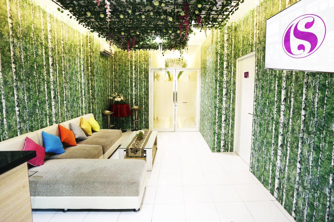 C.Stone Hotel Surabaya Ngoại thất bức ảnh